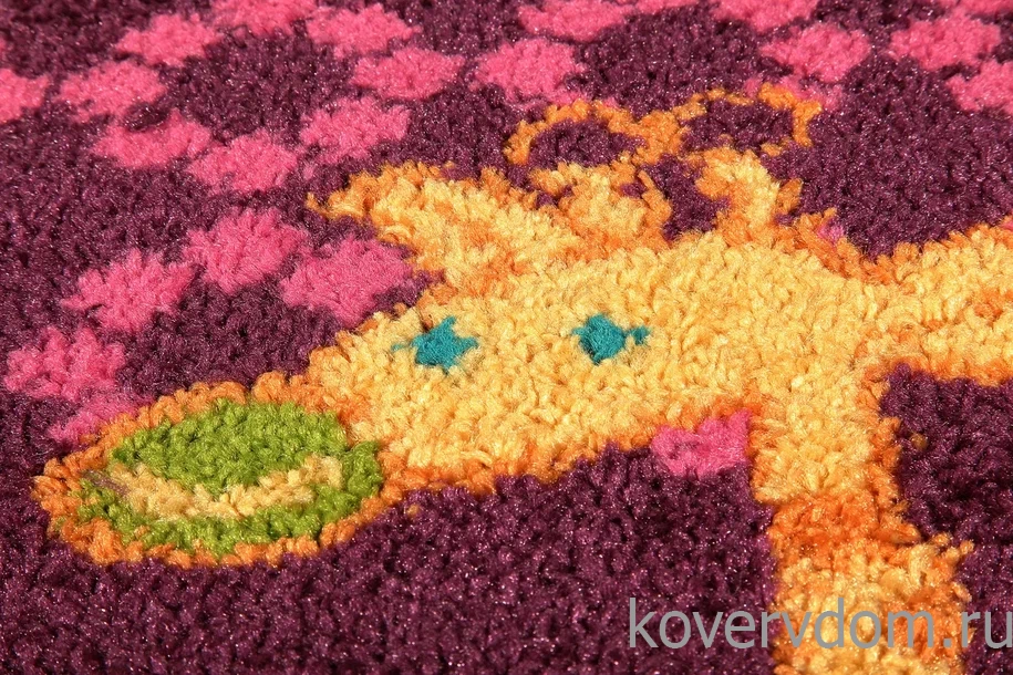 Ковер детский FUNKY Giraffe a violet