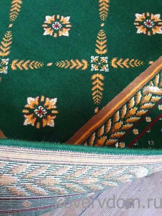 Полушерстяной ковер Edelweiss зеленый с бордюром Полушерстяной ковер Edelweiss зеленый с бордюром