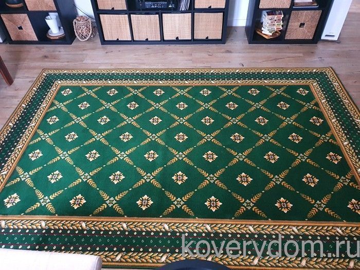 Полушерстяной ковер Edelweiss зеленый с бордюром Полушерстяной ковер Edelweiss зеленый с бордюром